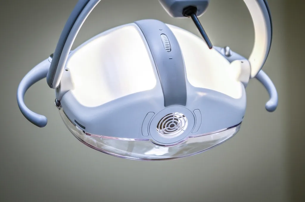 Lámpara de un sillón dental